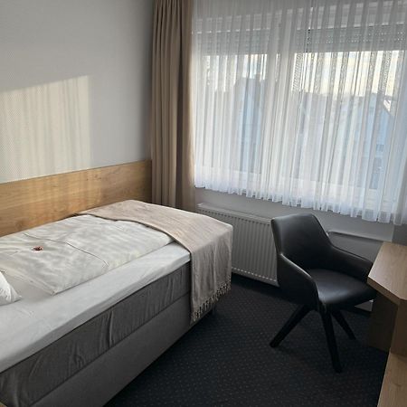 Hotel Zum Ritter Seligenstadt Exterior photo