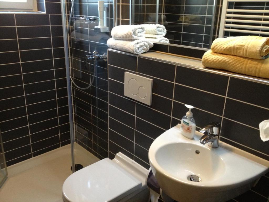 Hotel Zum Ritter Seligenstadt Room photo